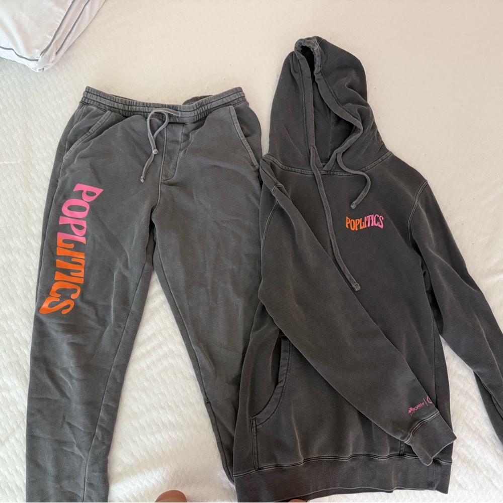Poplitics Sweatsuit